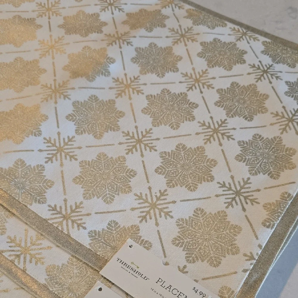 Christmas in July! Threshold Gold White Snowflake Placemats Set of 5 Holiday